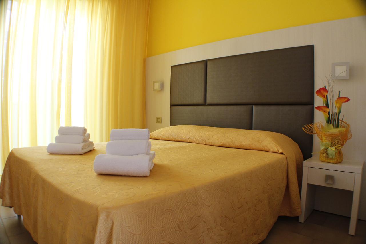 Hotel Adria Bellaria-Igea Marina Esterno foto